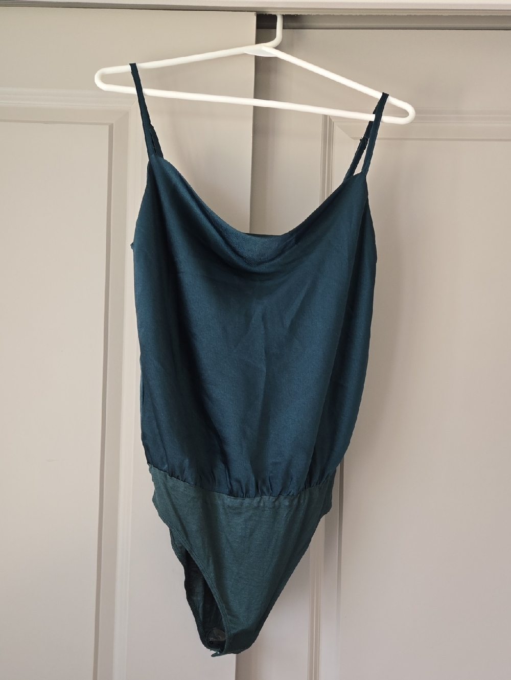Kaileigh Emerald Green Sleeveless Top